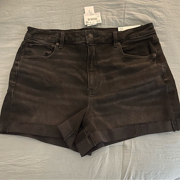 American Eagle black cuff shorts - Picture 2 of 7